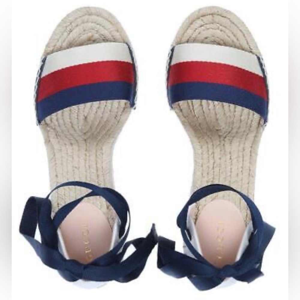 Gucci Espadrilles Wedge Sandals size 6. 100% authentic. luxury shoes.